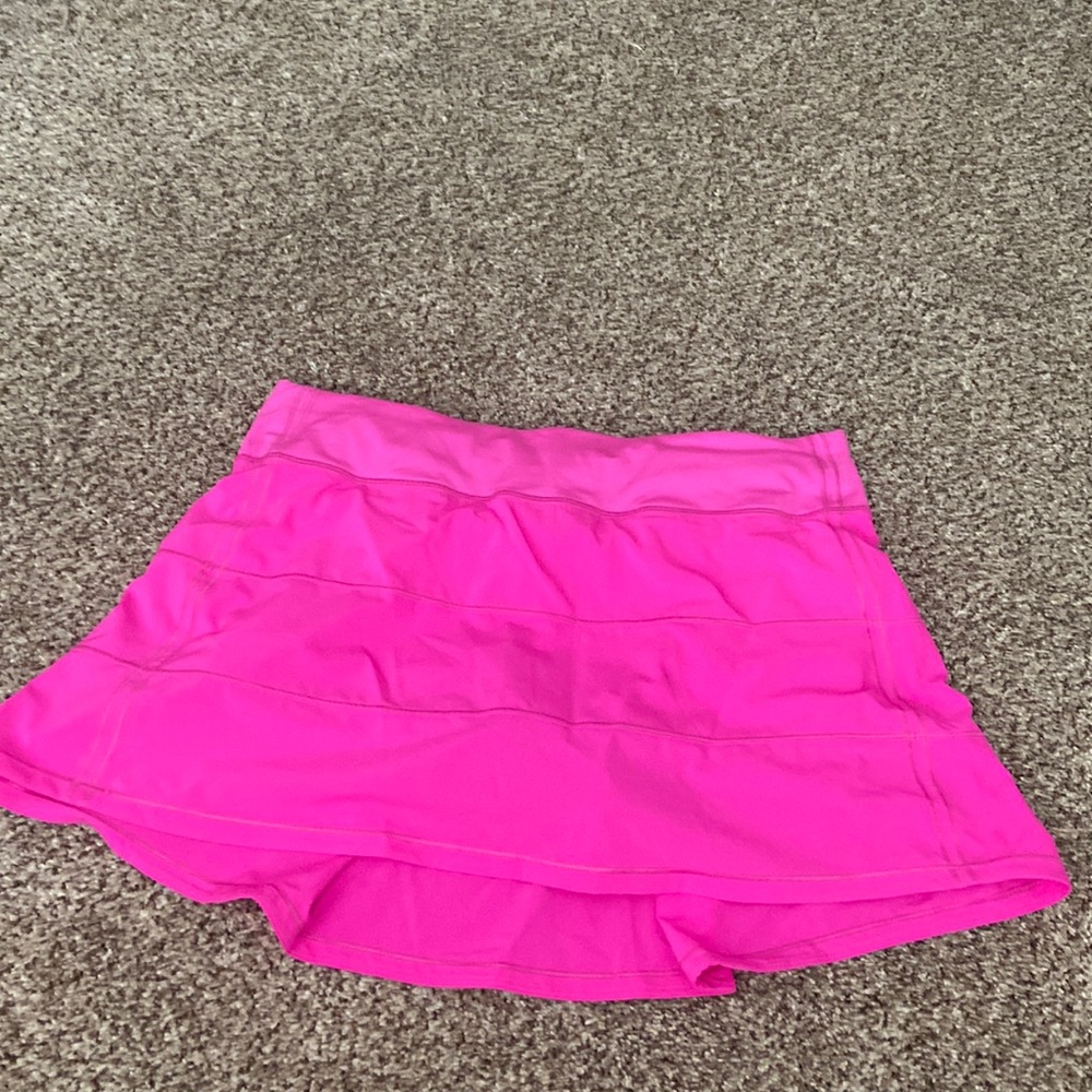 Lululemon skirt size 10 POW PINK